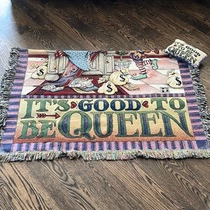 Mary Engelbreit Blanket “It’s good to be Queen” and mini pillow
